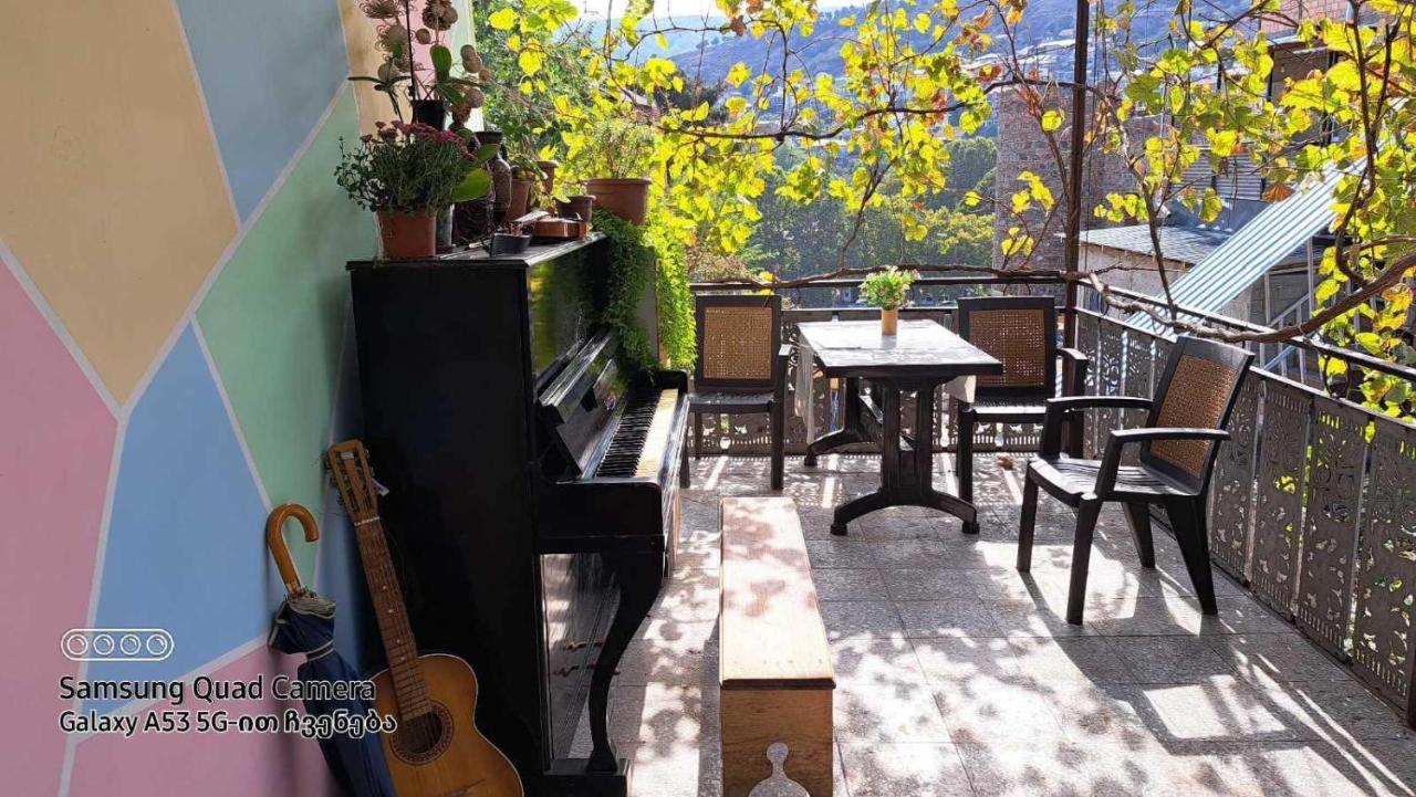 Apartment With A Nice Terrace In Old City Center Tbilisi Exterior foto